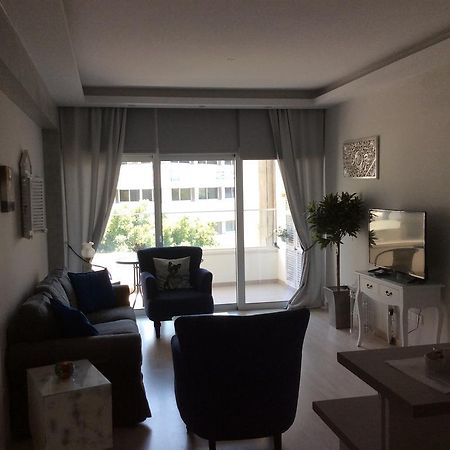 The Central Suites Nicosia Exteriör bild